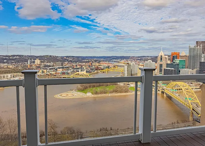 Apartment Luxury Living And Skyline Views At Our Grandview Retreat *
