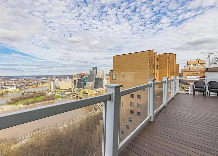 Luxury Living And Skyline Views At Our Grandview Retreat * Pittsburgh