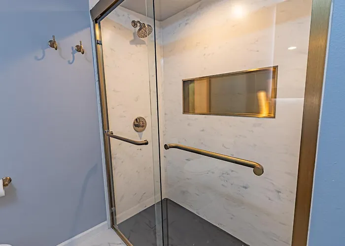 Luxury Living And Skyline Views At Our Grandview Retreat Pittsburgh