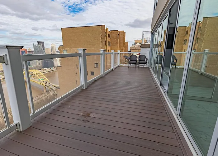 Luxury Living And Skyline Views At Our Grandview Retreat * Pittsburgh